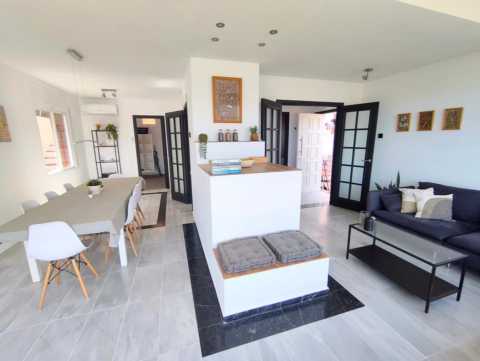 Casa Mirador, villa, sea-view, private pool, airco in bedrooms House in Tossa de Mar