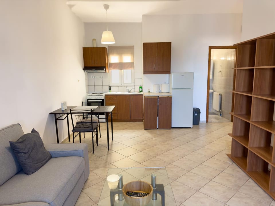Kitchen or kitchenette, oven, stove