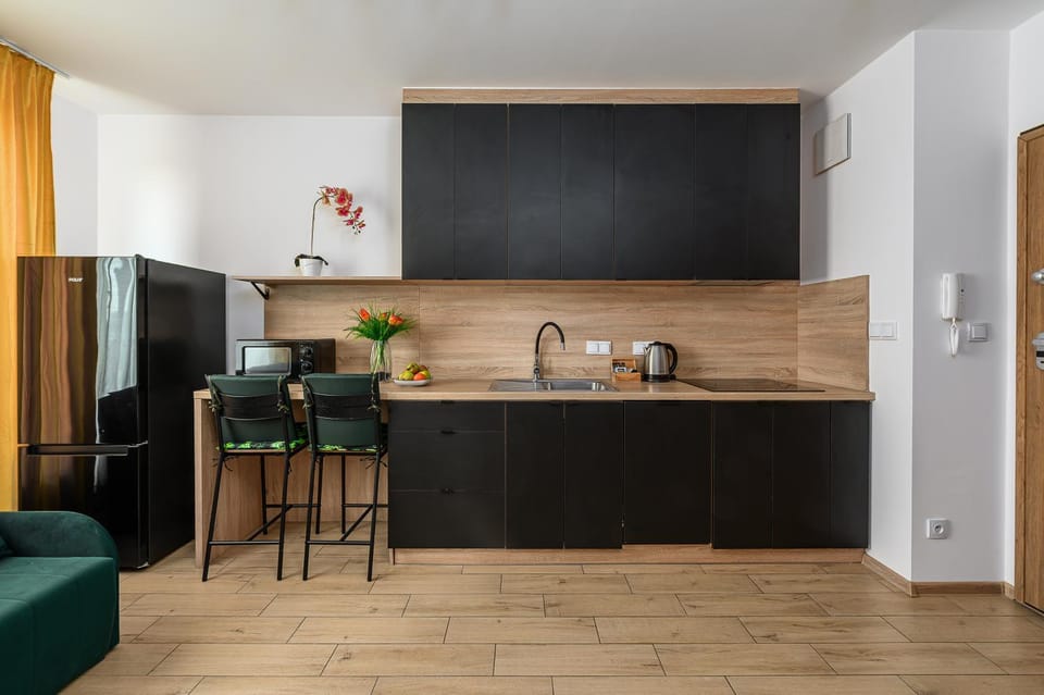 Kitchen or kitchenette, microwave, stove, kitchen
