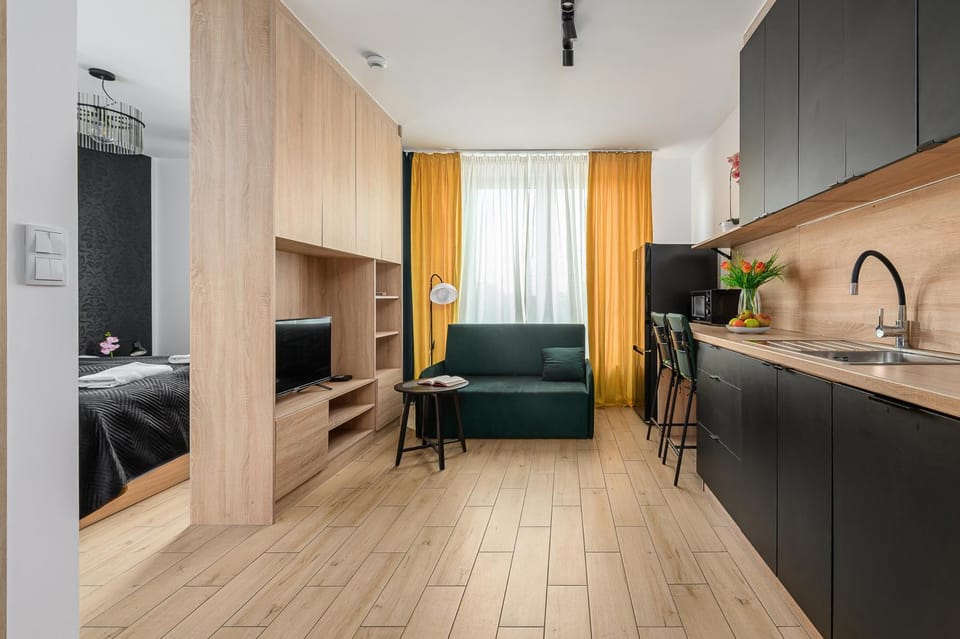Kitchen or kitchenette, Living room, microwave, stove, kitchen
