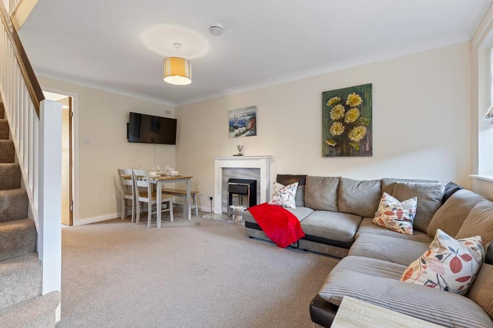 City Retreat with free parking House in York