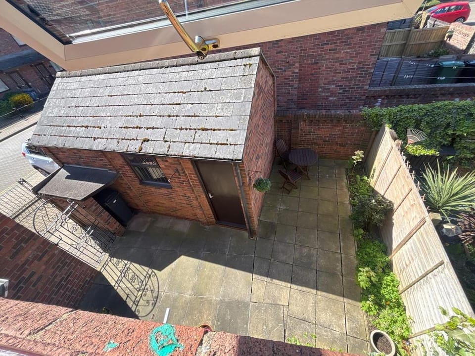 City Retreat with free parking House in York