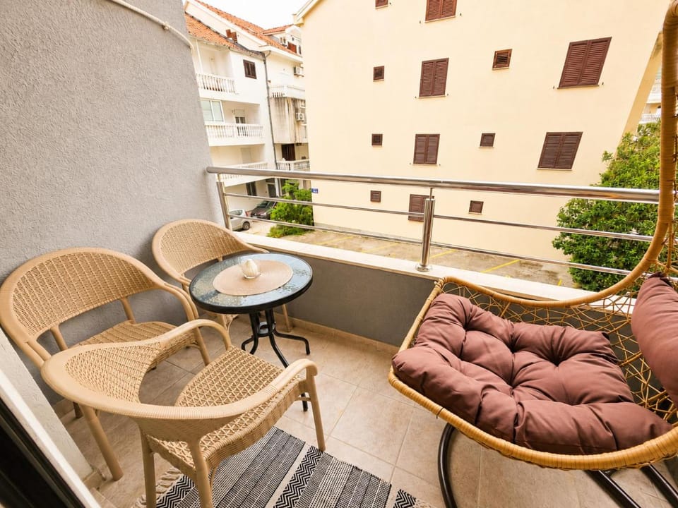 Laki 1 Apartment in Budva
