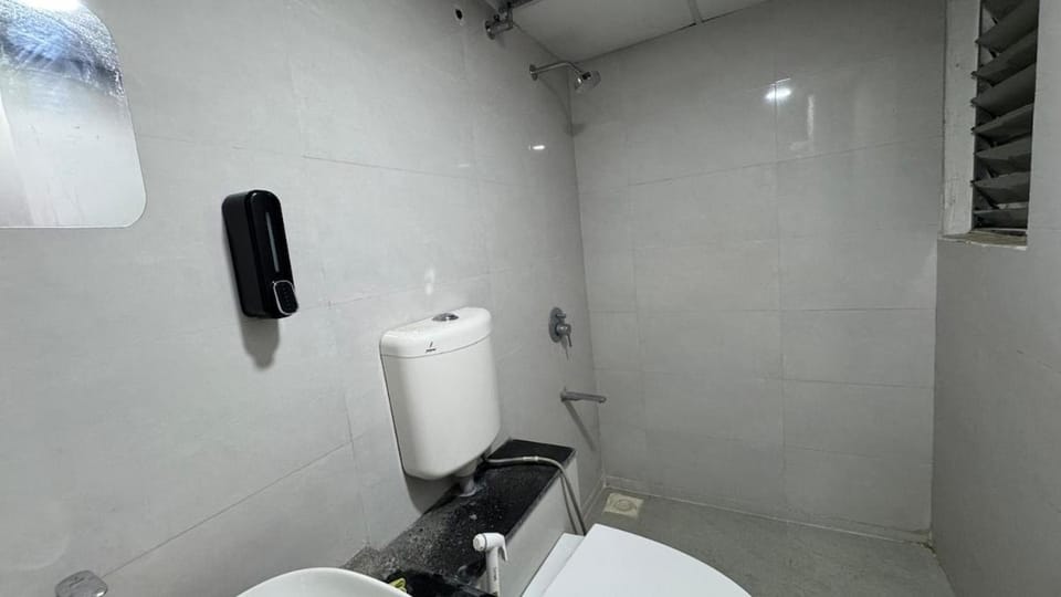 Modern 3BHK Retreat With Ample Space & Comfort Apartment in Ahmedabad