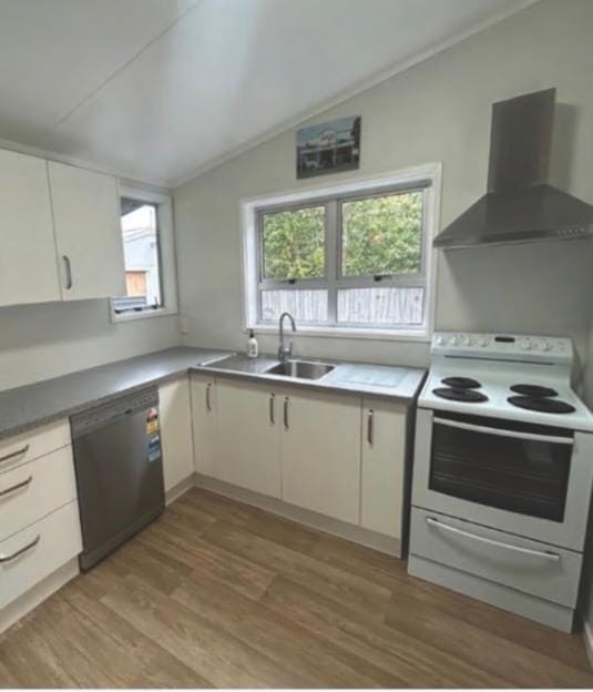 3 bedroom Home with Large Yard & Garage House in Taupo