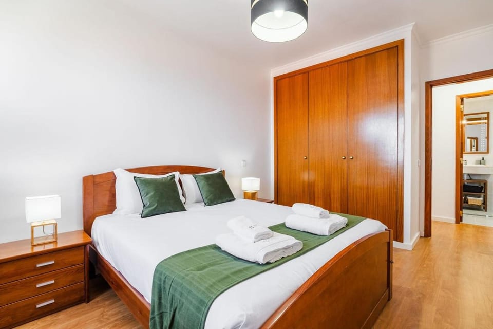 GueatReady - Ocean view retreat in Caniço Apartment in Caniço