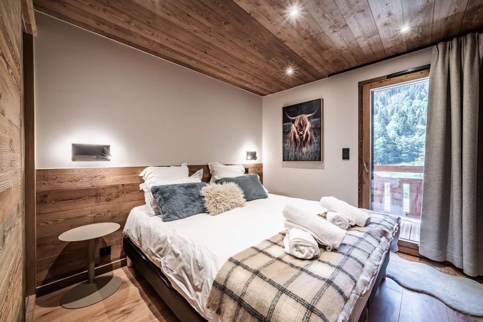 CHALET LUAN cocon haut de gamme 5 chambres 5 salles d'eau 10 personnes Chalet in Morzine