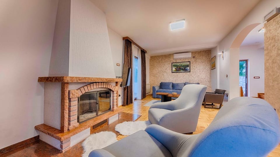 Living room, Seating area, flat iron