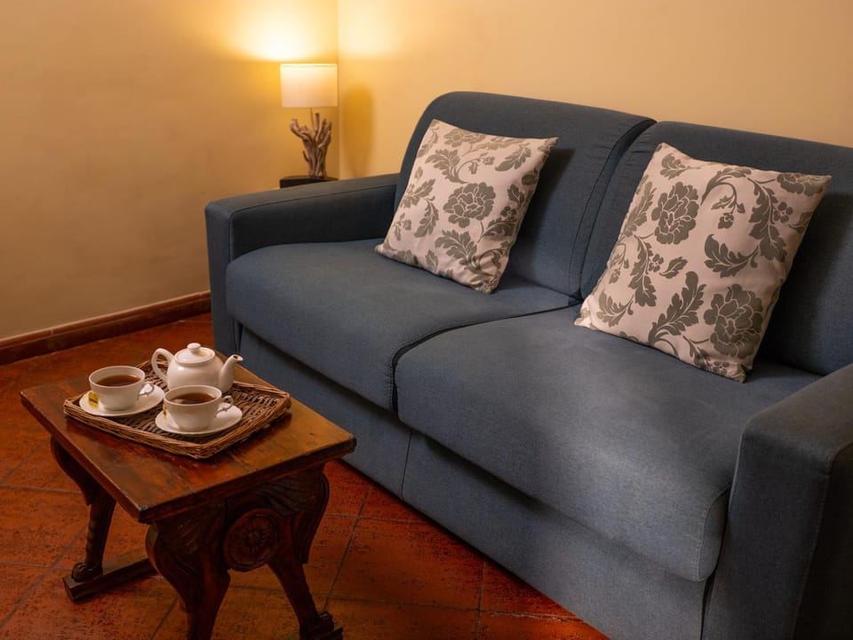 Living room, Decorative detail