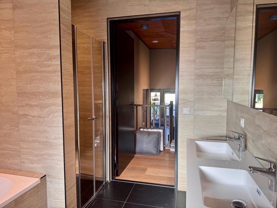 Bathroom, Bath