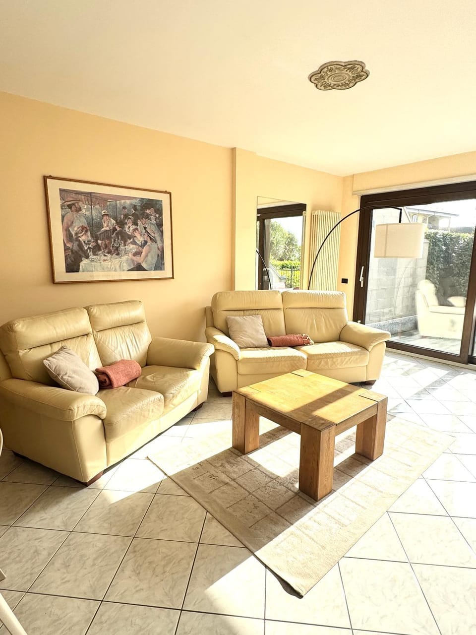 Living room, Lounge or bar, Seating area