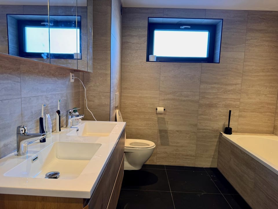 Bathroom, Bath