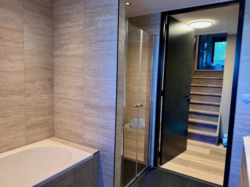 Bathroom, Bath