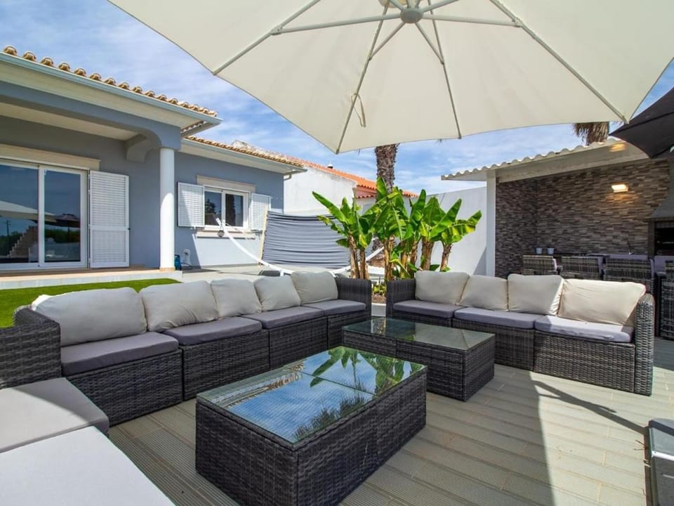 Villa Monarca by Stay ici Villa in Guia