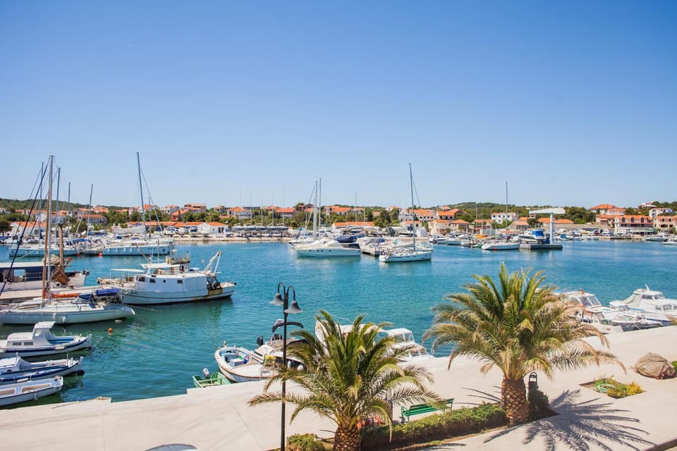 Apartments Lapov - first row to the sea Apartment in Tisno