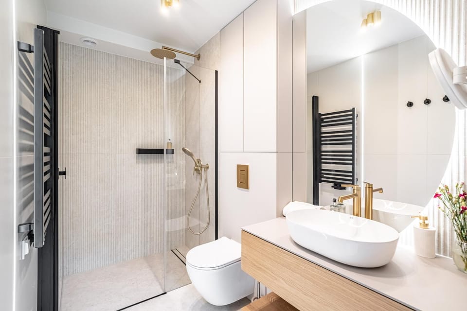 Shower, Bathroom