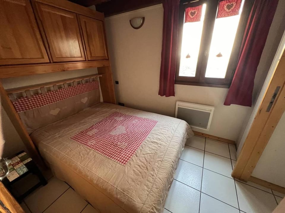 AGREABLE CHALET MITOYEN 8 COUCHAGES SUR PYRENEES 2000 Villa in Bolquère