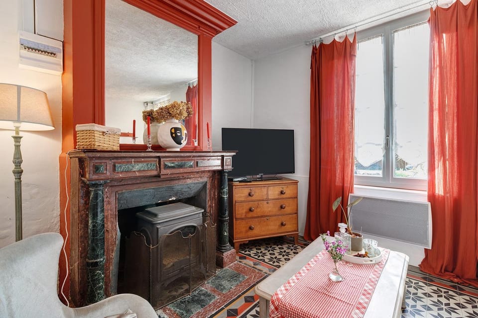 Property building, Living room