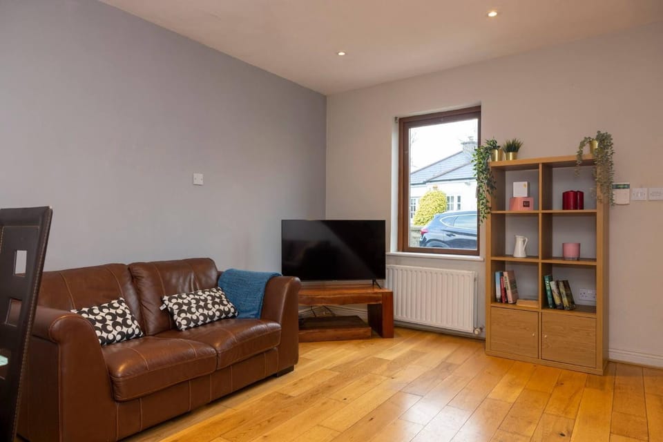 Communal lounge/ TV room, TV and multimedia, Living room