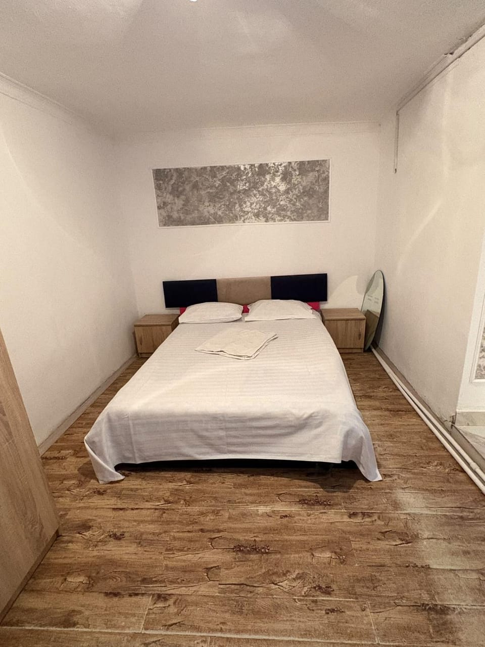Iris Room Apartment in Bucharest