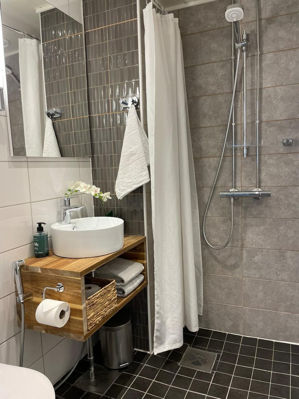 Shower, Bathroom