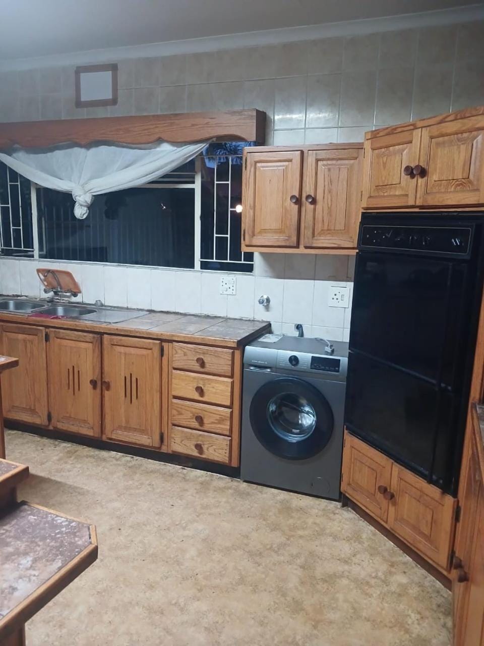 Property building, Kitchen or kitchenette, kitchen, kitchen