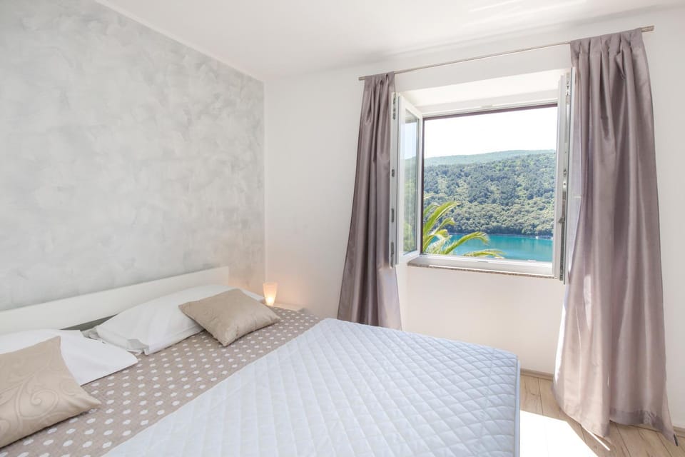 Bedroom, Sea view