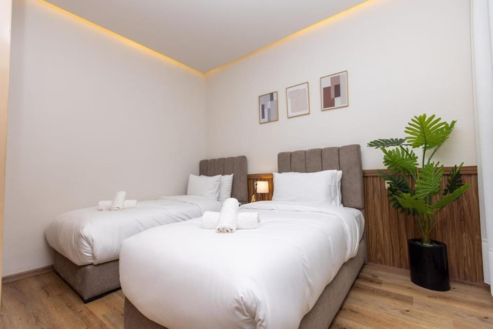 3 Bedroom Family Luxury Marina Center Apartment in Tangier