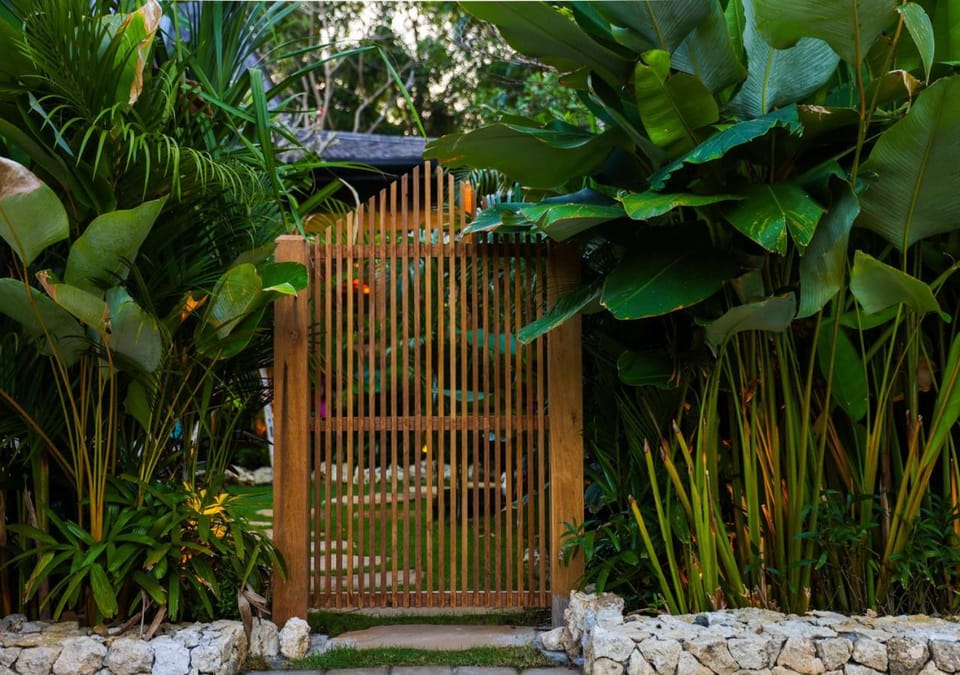Facade/entrance, Garden