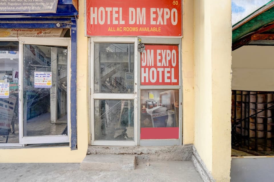 PLAY HOTEL DM EXPO couple friendly Hotel in Uttar Pradesh