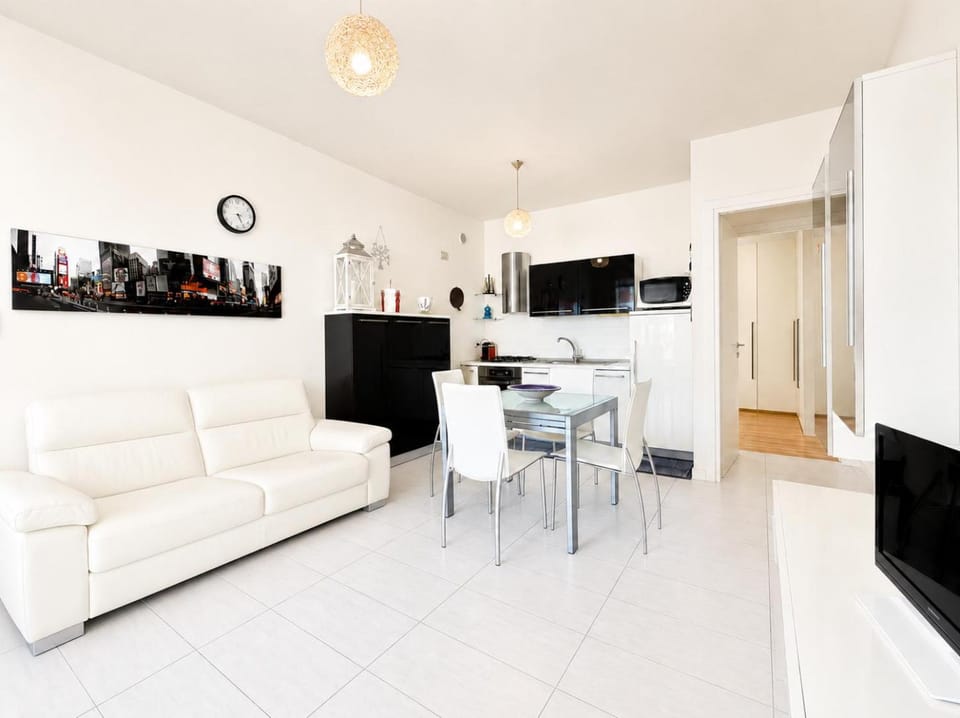 Living room, Seating area, kitchen