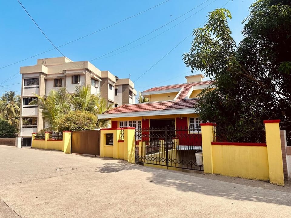 Spacious 3 Bedroom Villa in Balmata- Emmanuel Home Villa in Mangaluru