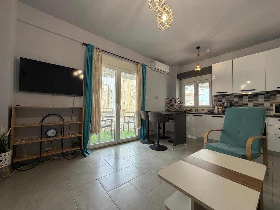 Seating area, kitchen