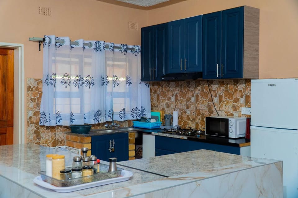 microwave, oven, kitchen