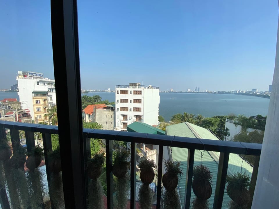 T98 Westlake view Trich Sai Homestay Apartment in Hanoi
