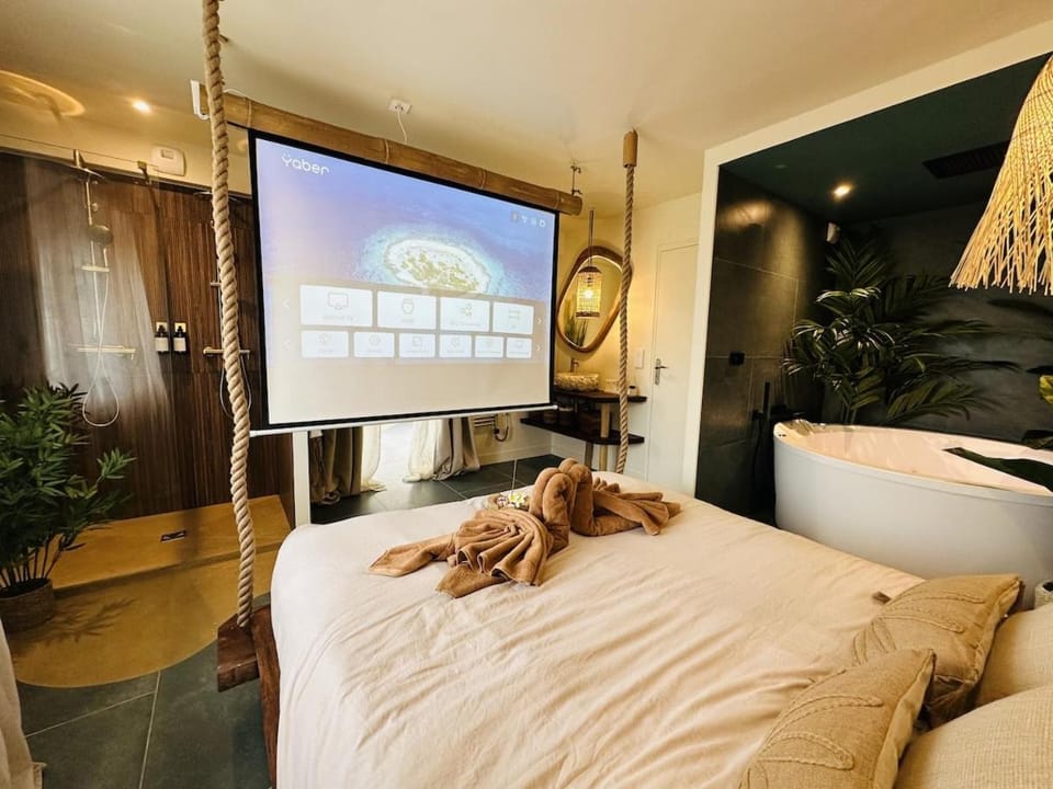 La Balinaise Evasion Spa Cinéma privé Apartment in Brittany