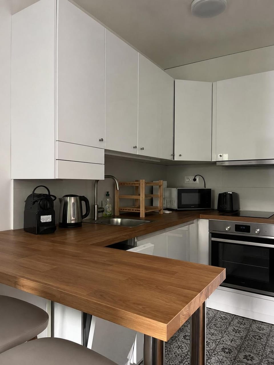 Coffee/tea facilities, toaster, kitchen