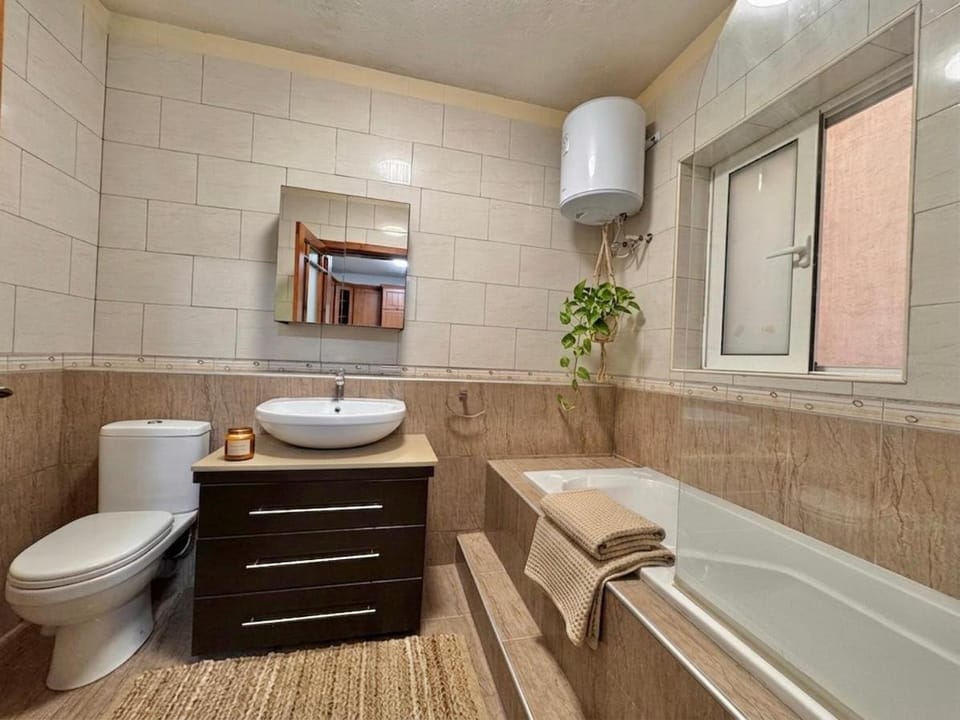 Sunrise Sanctuary Apartment in Malta