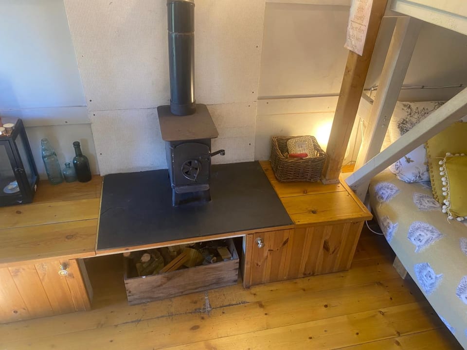 Chez La Baggins Apartment in Llanidan