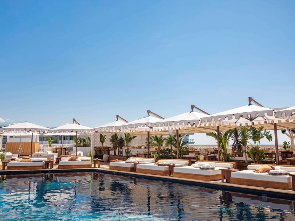 Pool view, Swimming pool