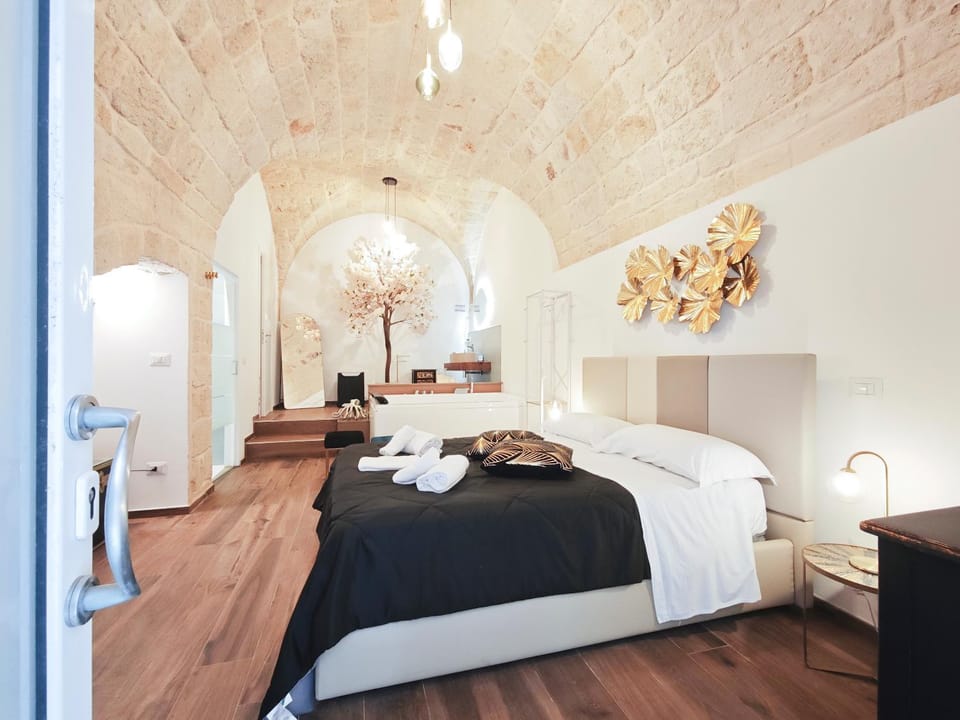 Olympus Luxury Suites Menotti Apartment in Mola di Bari