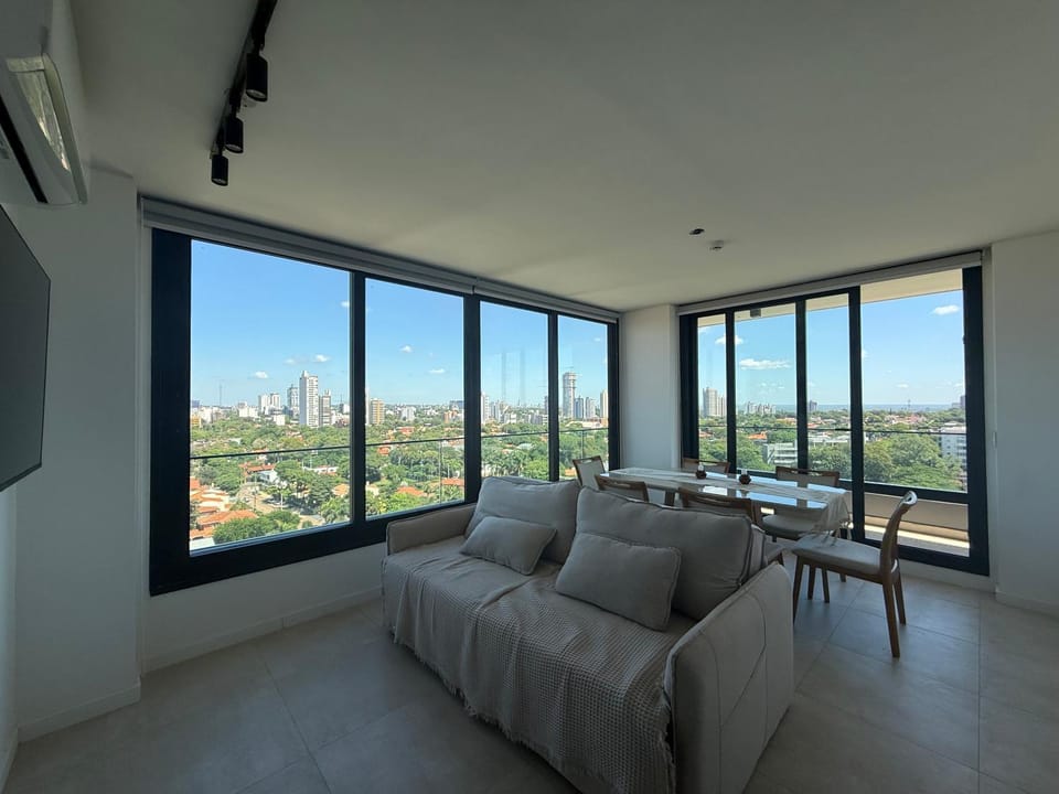 2-Bedroom Apt with Panoramic Views Feel 1404 Apartment in Asunción