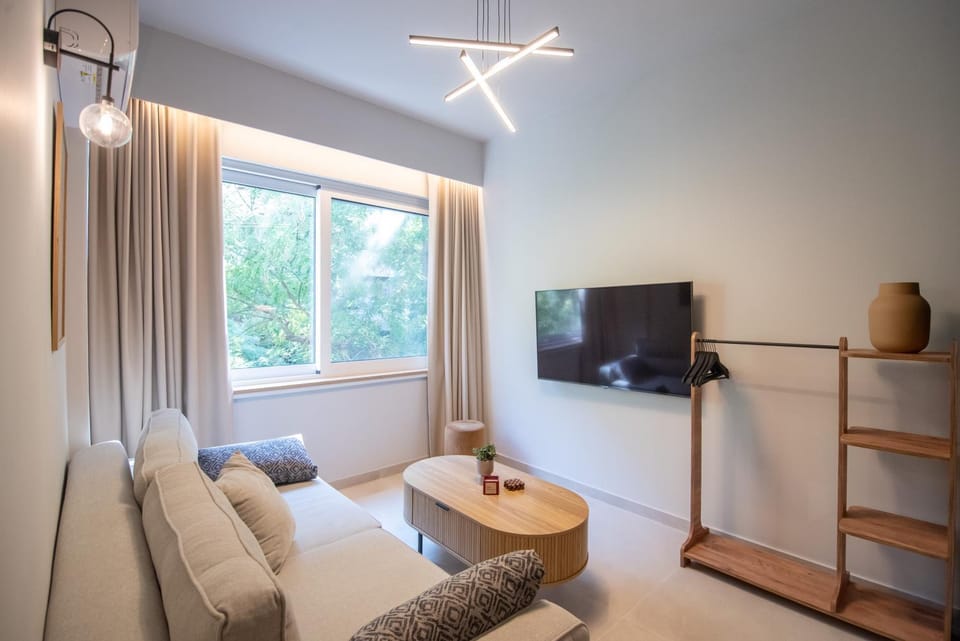 AK 85 Urban Suites Apartment in Athens