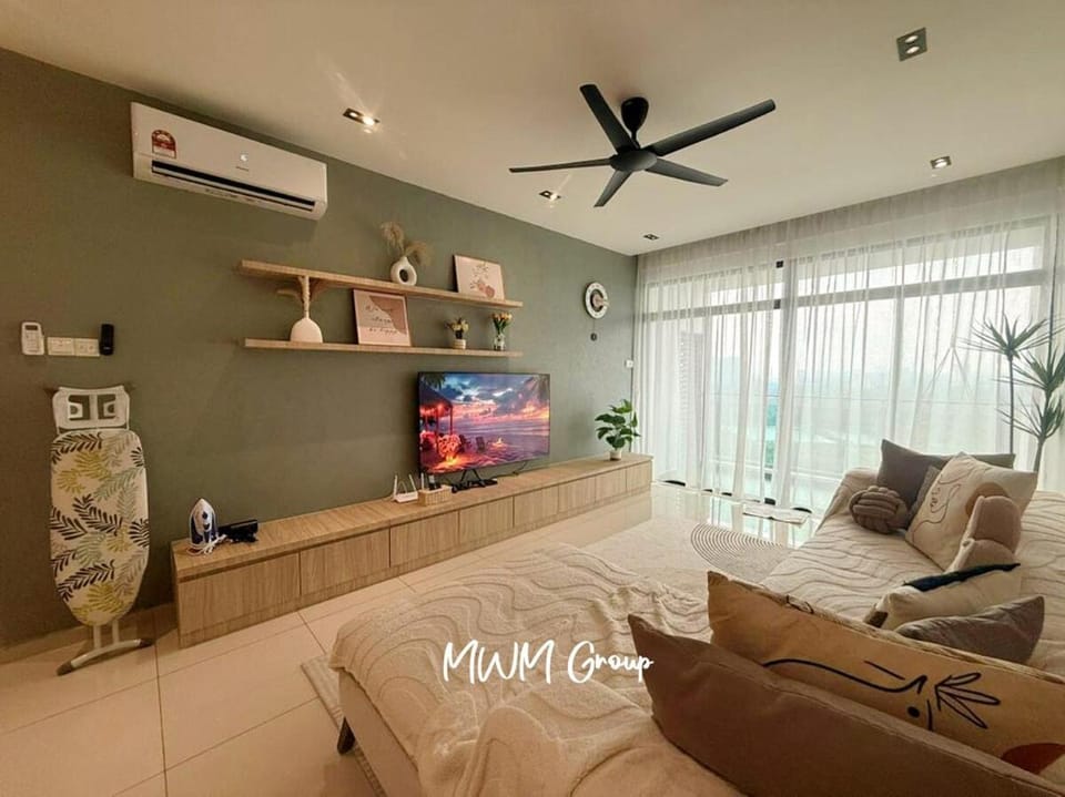 Marina Residence Lakeview Home sweet Home 8 min to Midvalley Apartment in Johor Bahru