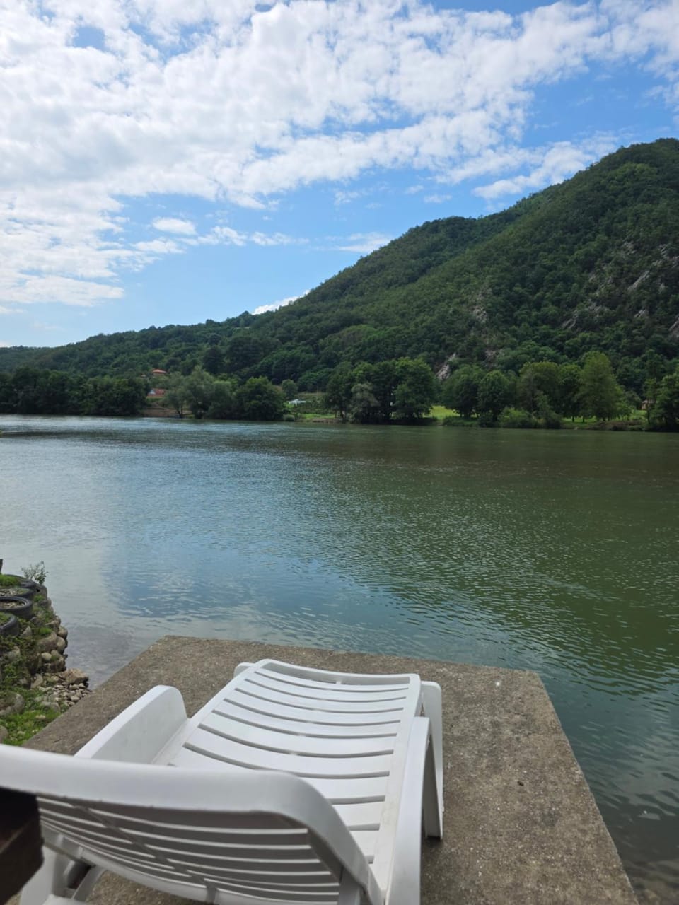 Vikendica na Drini Campground/ 
RV Resort in Bosnia and Herzegovina