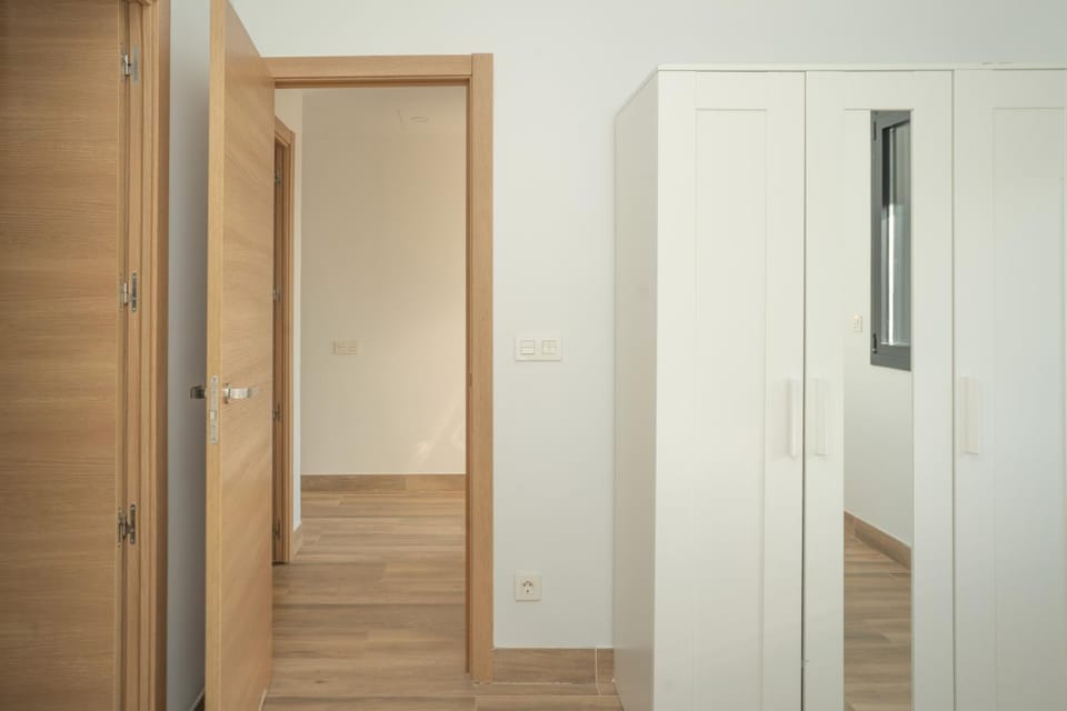Bedroom, wardrobe