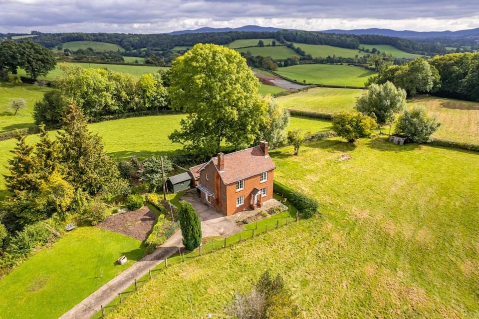 Foxhill House House in Malvern Hills District