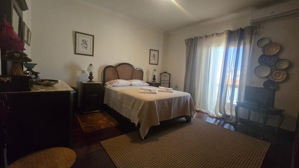 Casa Cristina- Quarto Duplo Bed and Breakfast in Lagos