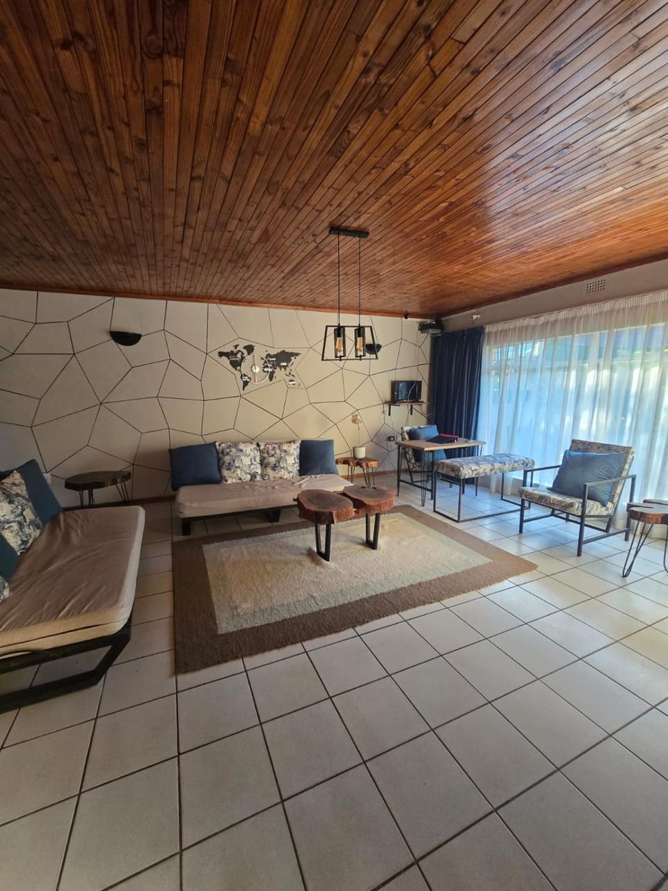 Los Cinco Guest House Bed and Breakfast in South Africa