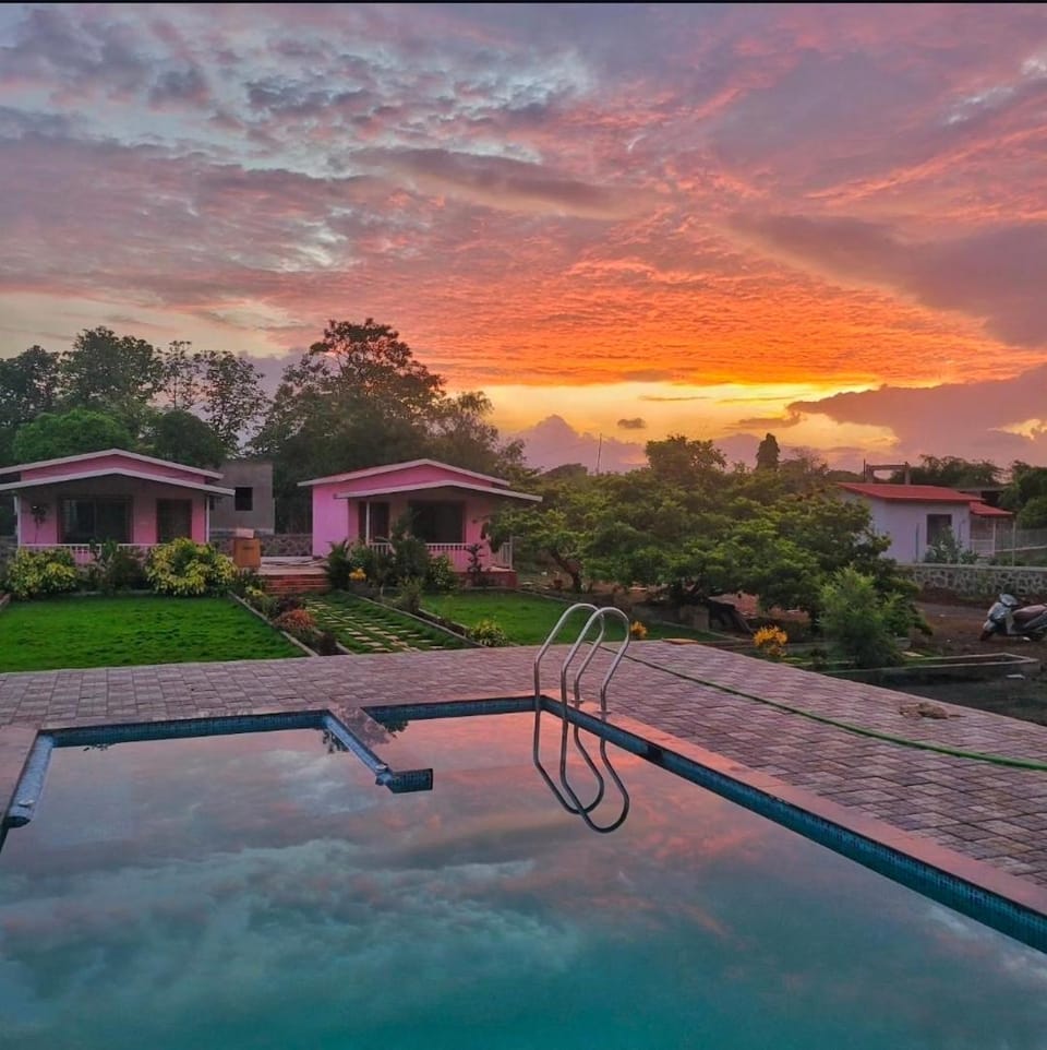 Day, Natural landscape, Pool view, Swimming pool, Sunrise, Sunset, sunbed